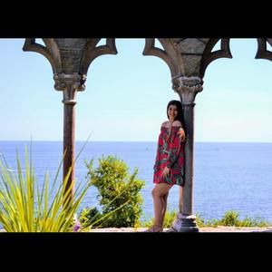 Meet your Posher, Laurel